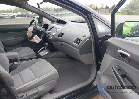 2008 Honda Civic Lx z USA, uszkodzony, nr VIN 2HGFA16558H323811